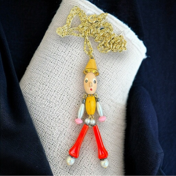 Vintage Articulated Figural Pin, Circa 1940's - CORO Style - Picture 1 of 6